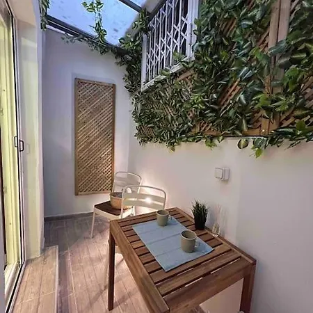 Santa Sophia'S Elegant Pop Suite Thessaloniki Exterior photo